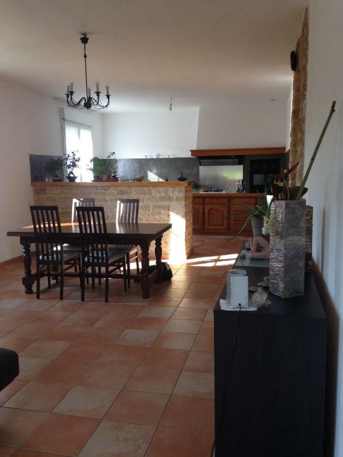 Appartement Salvaterra Sauveterre (Gard) Exterior foto