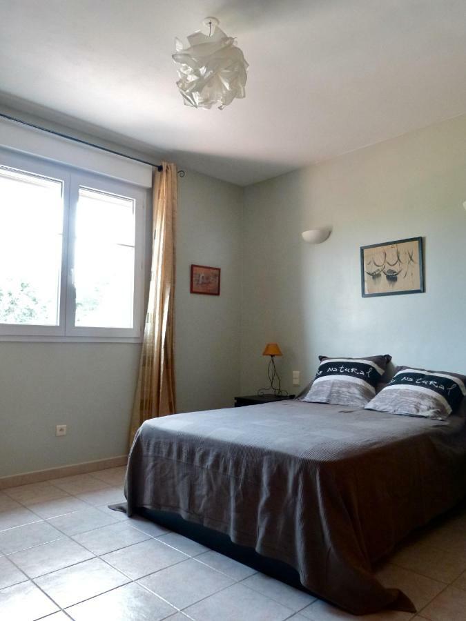 Appartement Salvaterra Sauveterre (Gard) Exterior foto