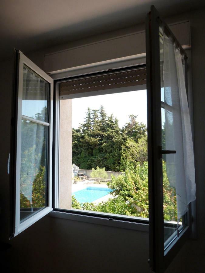 Appartement Salvaterra Sauveterre (Gard) Exterior foto