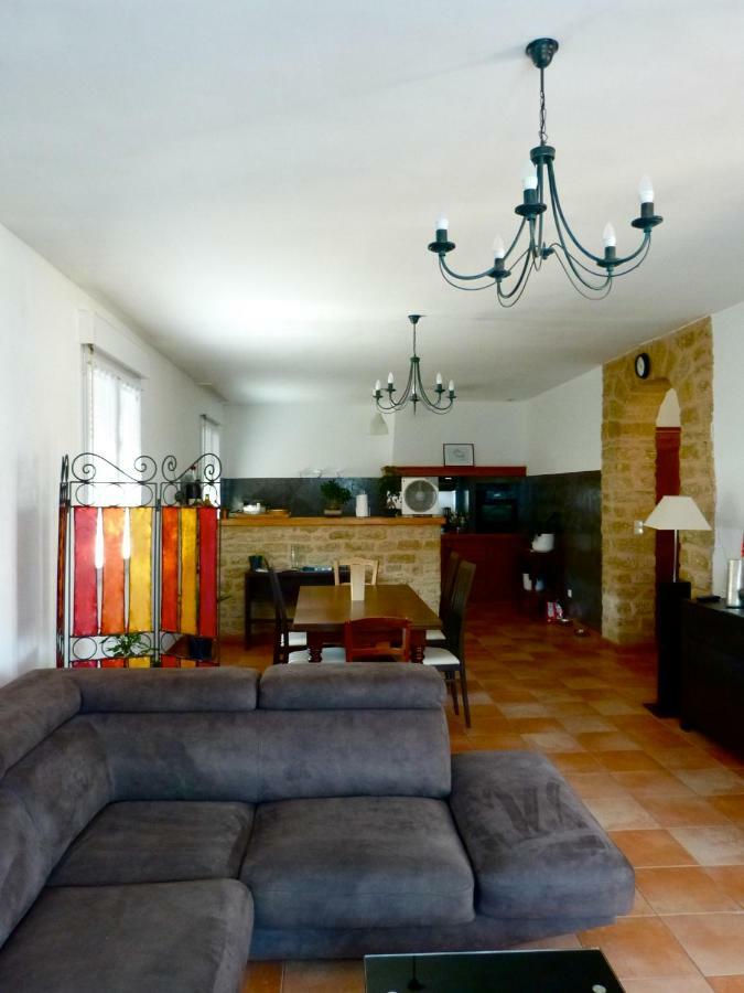 Appartement Salvaterra Sauveterre (Gard) Exterior foto