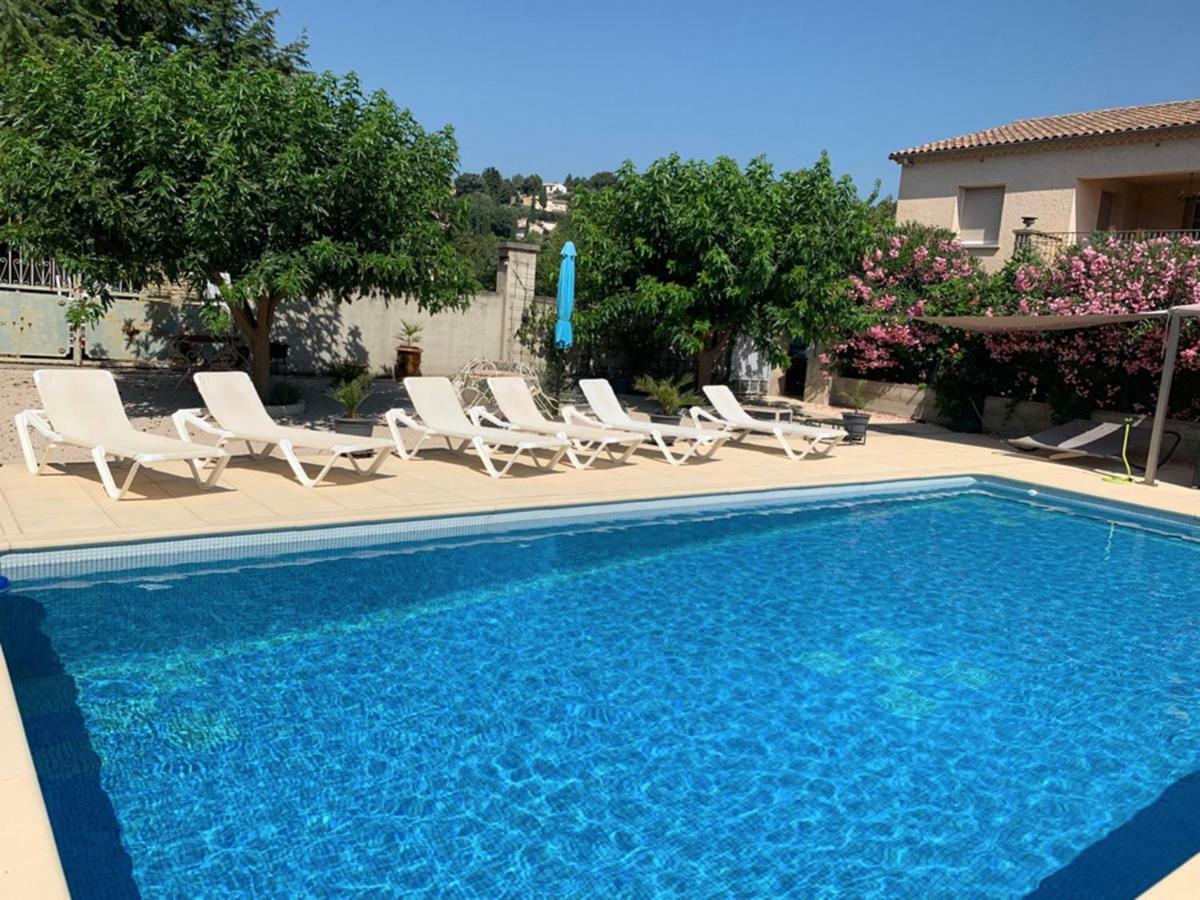 Appartement Salvaterra Sauveterre (Gard) Exterior foto