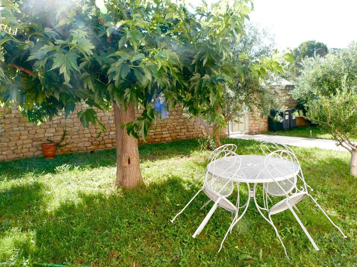 Appartement Salvaterra Sauveterre (Gard) Exterior foto