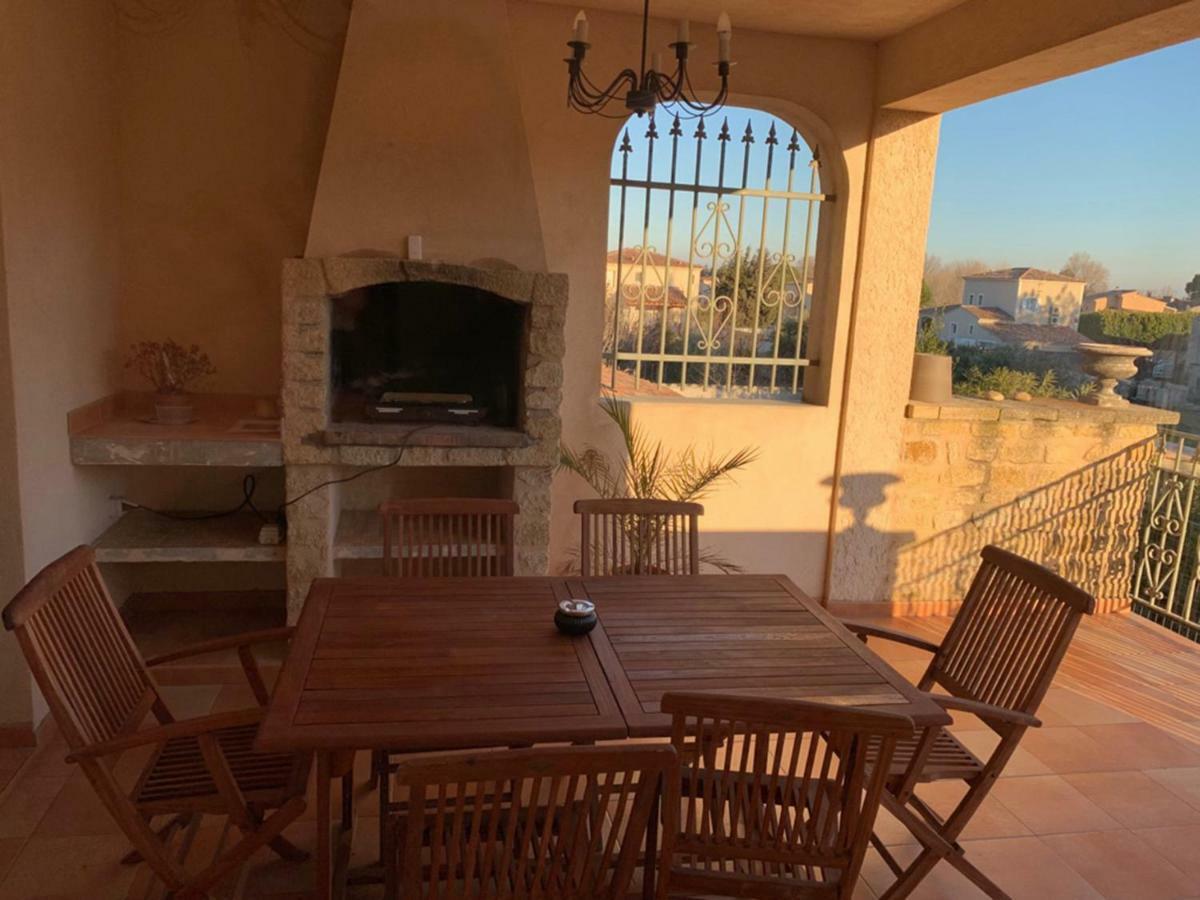 Appartement Salvaterra Sauveterre (Gard) Exterior foto
